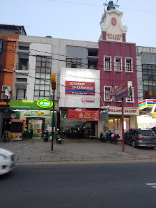 Shop & Drive - Kemanggisan, Jakarta Barat