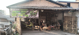 Steam Motor Bang Boy