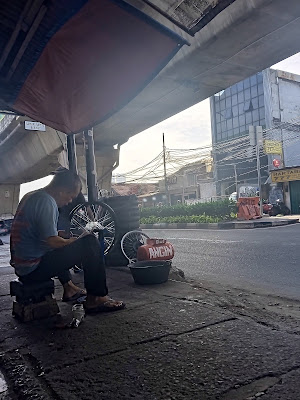 stel velg dan bengkel motor