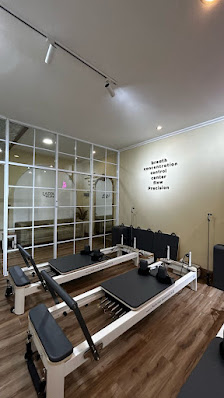 Studio Pilates Lasya