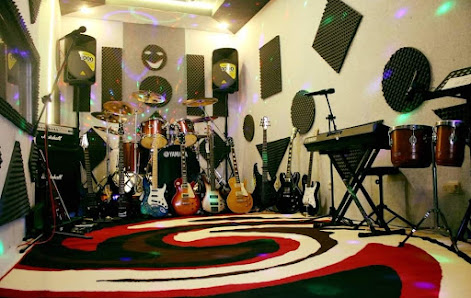 STUDIO RAWABELONG musik studio
