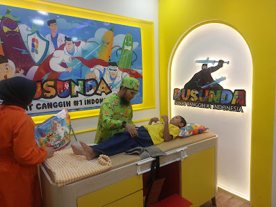 SUNAT RUSUNDA CIBUBUR (Klinik Sunat CANGGIH)