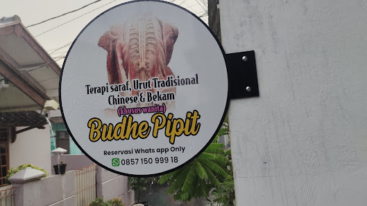 Terapi Tradisional Saraf Sehat Urut Chinese Saraf Kejepit Budhe Pipit Kayu Tinggi