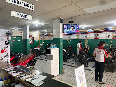 TERMINAL MOTOR PREMIUM MOTORCYCLE SERVICE CENTER (Honda AHASS)