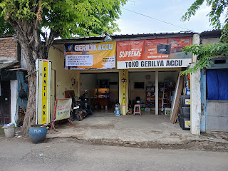 TOKO AKI 24 JAM KEPUTIH (GERILYA ACCU)