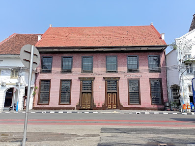 Toko Merah