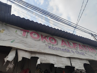 Toko Obat Dan Kosmetik ¨Kita¨