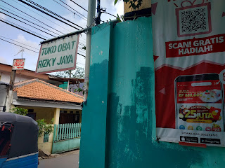Toko Obat Dan Kosmetik Si Panyang