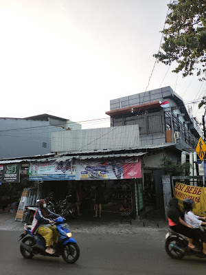 Toko Sparepart & Bengkel Motor Usaha Baru