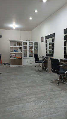Toni Beauty Salon