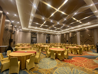 Toto and Stars Head Office