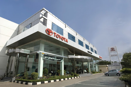 TOYOTA Astrido Yos Sudarso