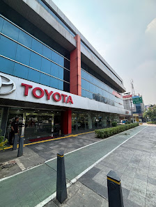 Toyota Auto2000 Juanda