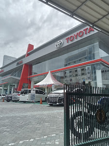 Toyota Auto2000 Pluit