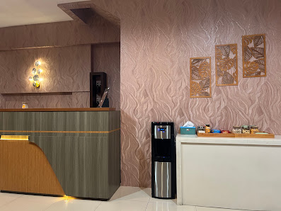 Tree House Family Reflexology, Harapan Indah