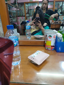 Trio Salon
