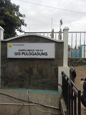 Tukang listrik / PLN