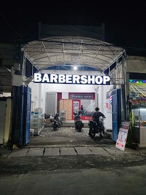 UNCLE BEARD BARBERSHOP