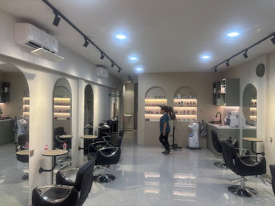 Varesse Salon