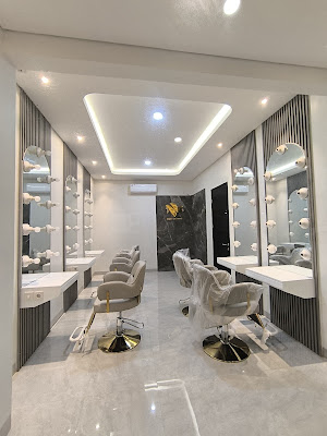Venny Lie Salon & Studio Makeup