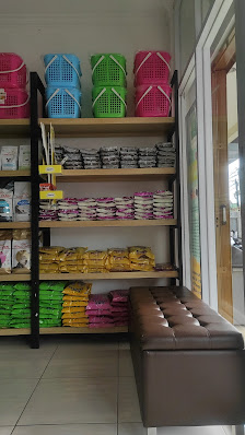 Vetstoria Pet Clinic (Dokter Hewan, Petshop, Penitipan dan Grooming)