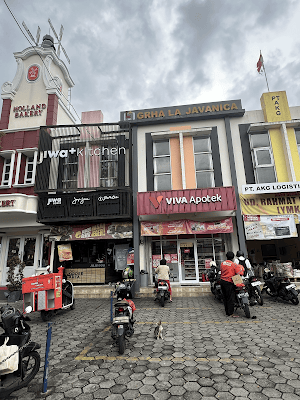 VIVA Apotek Tanah Merdeka