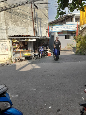WARBEK (warung bengkel)