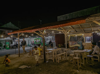 Warjok (warung pojok)