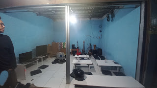 WARKOP MUSIC CORNER