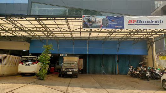 Warna Warni Ban Pondok Indah