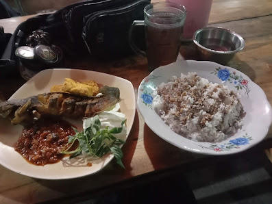 Warteg Kharisma Bahari