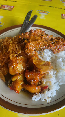 Warung Nasi Bu Sayem