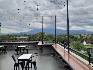 warung sigma kayumanis