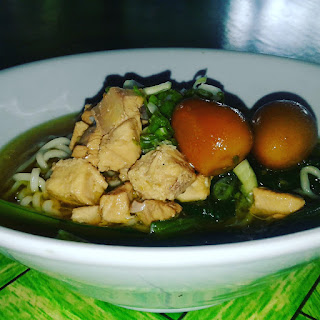 Warung Ta'kenal Ta'sayang Pak Bud