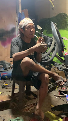 Wayang garage