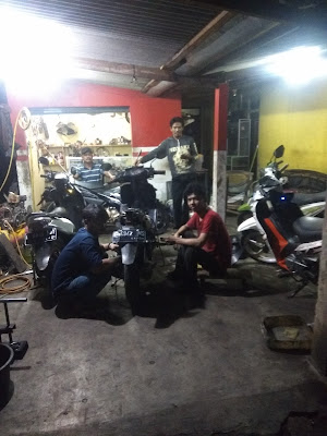 Yopi bengkel motor