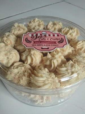 Yossa cake